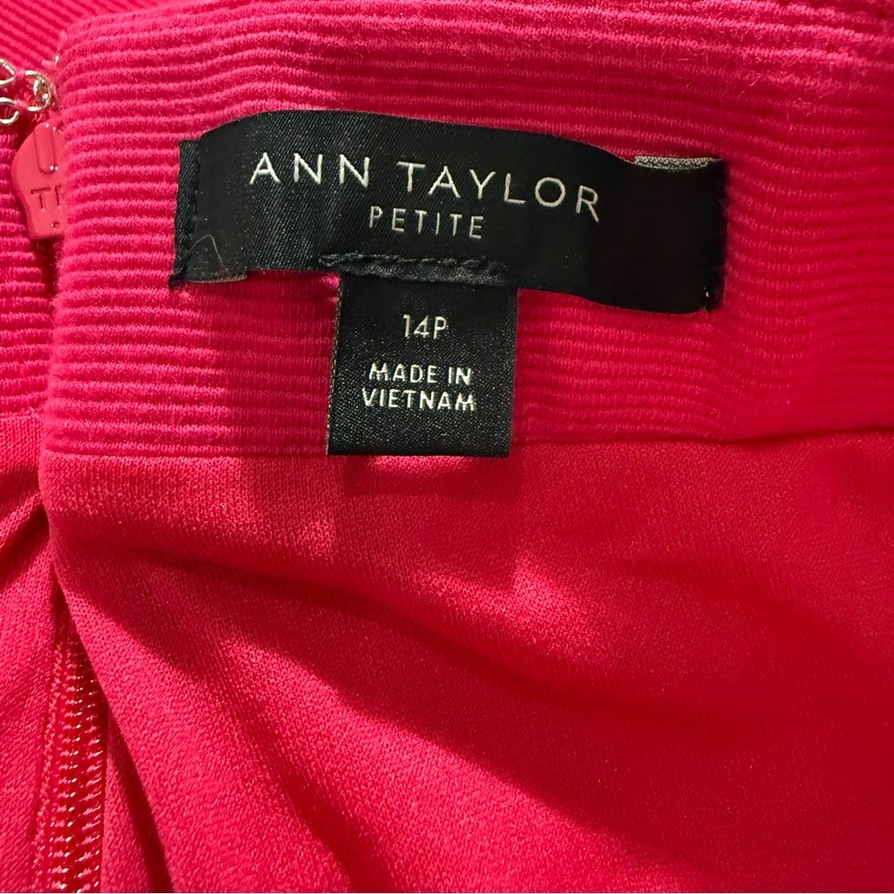 Ann Taylor Fuchsia Skirt Size 14P Office Preppy Barbiecore Pretty in Pink - Picture 5 of 8